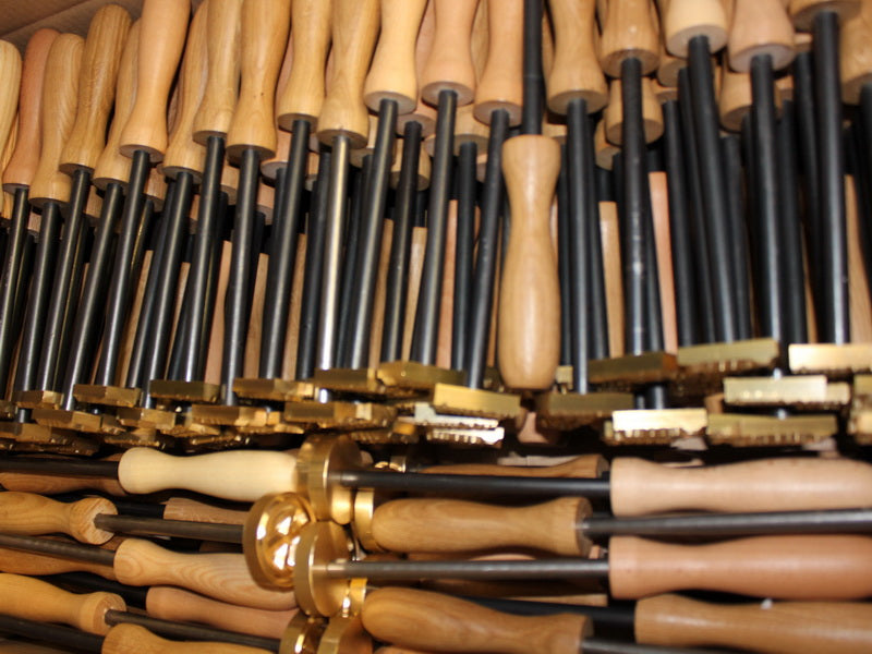 GRAVING | Graviertechnik Gross - feuerbeheizte Brennstempel made in Germany