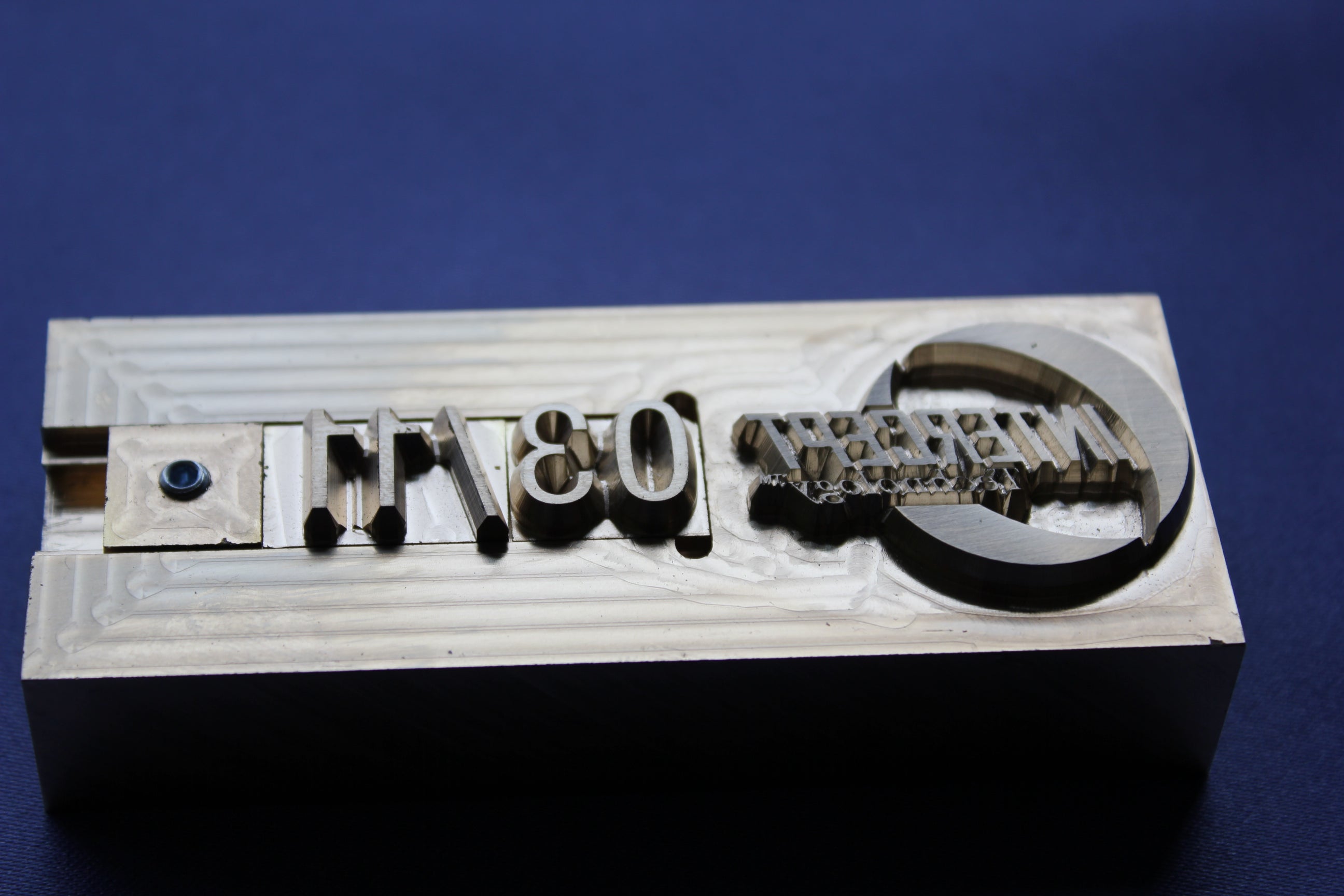 GRAVING | Graviertechnik Gross - Metallstempel & Maschinenstempel zur fälschungssicheren Kennzeichnung, Markierung