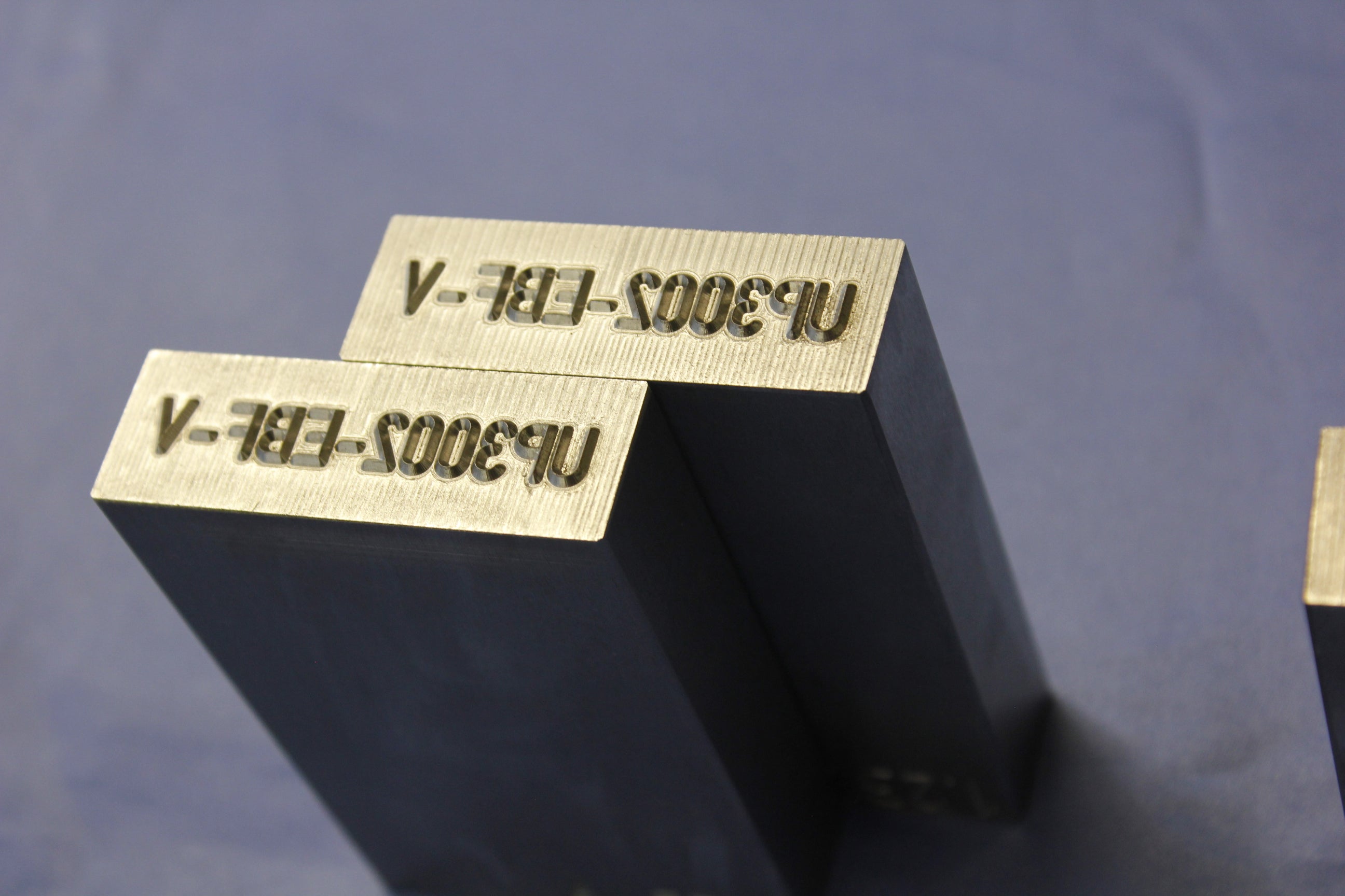 GRAVING | Graviertechnik Gross - Metallstempel-Maschinenstempel zur fälschungssicheren Kennzeichnung